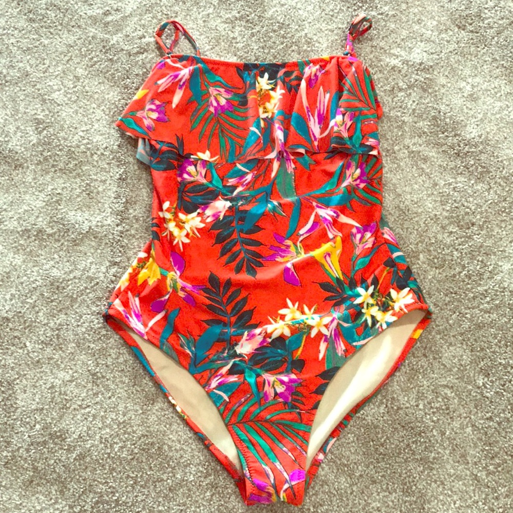 One piece swimsuit